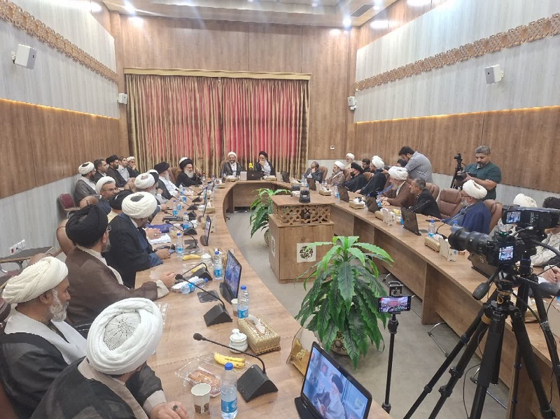 گزارش تصویری | نشست نخبگانی «انا علی العهد» به مناسبت سالروز شهادت شهید نصرالله برگزار شد