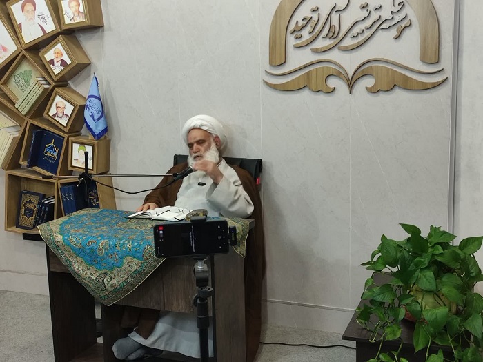 گزارش تصویری | برگزاری کلاس سیر و سلوک