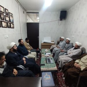 گزارش تصویری | نشست مدیر آوای توحید با طلاب تربیت مدرسی علوم عقلی برگزار شد