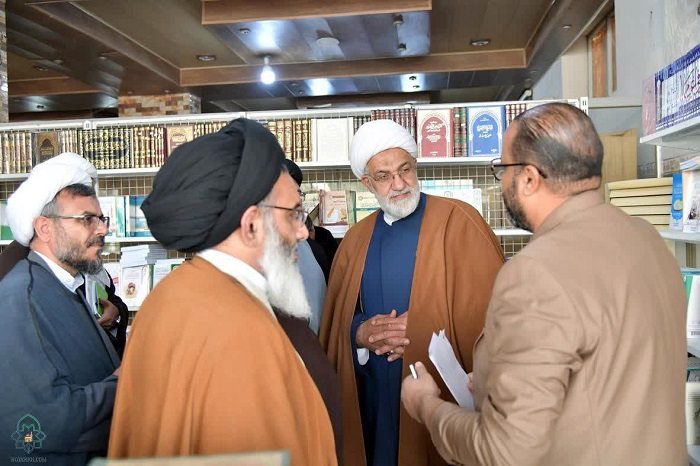 گزارش تصویری | بازدید مدیر جبل‌الصبر از کتابخانه و مرکز نشر عتبه حسینیه در عراق