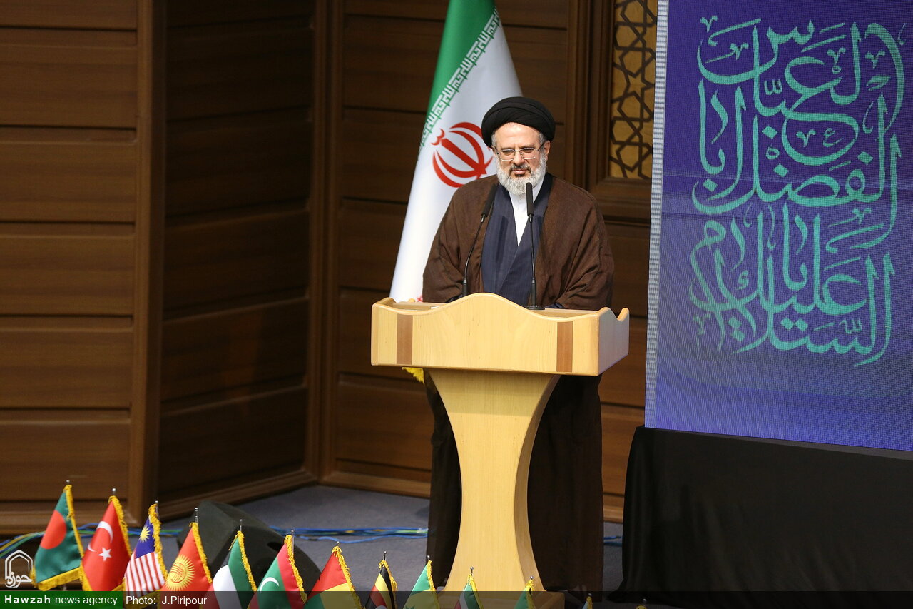 اربعین حسینی، نماد وحدت امت اسلامی و دیپلماسی فرهنگی است