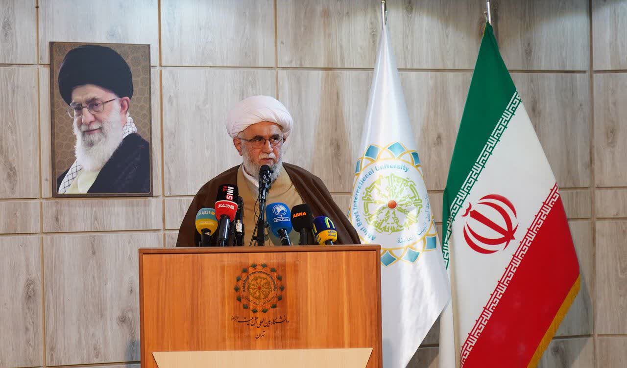 گرامیداشت میلاد حضرت عیسی مسیح(ع) در دانشگاه بین‌المللی اهل‌بیت(ع)