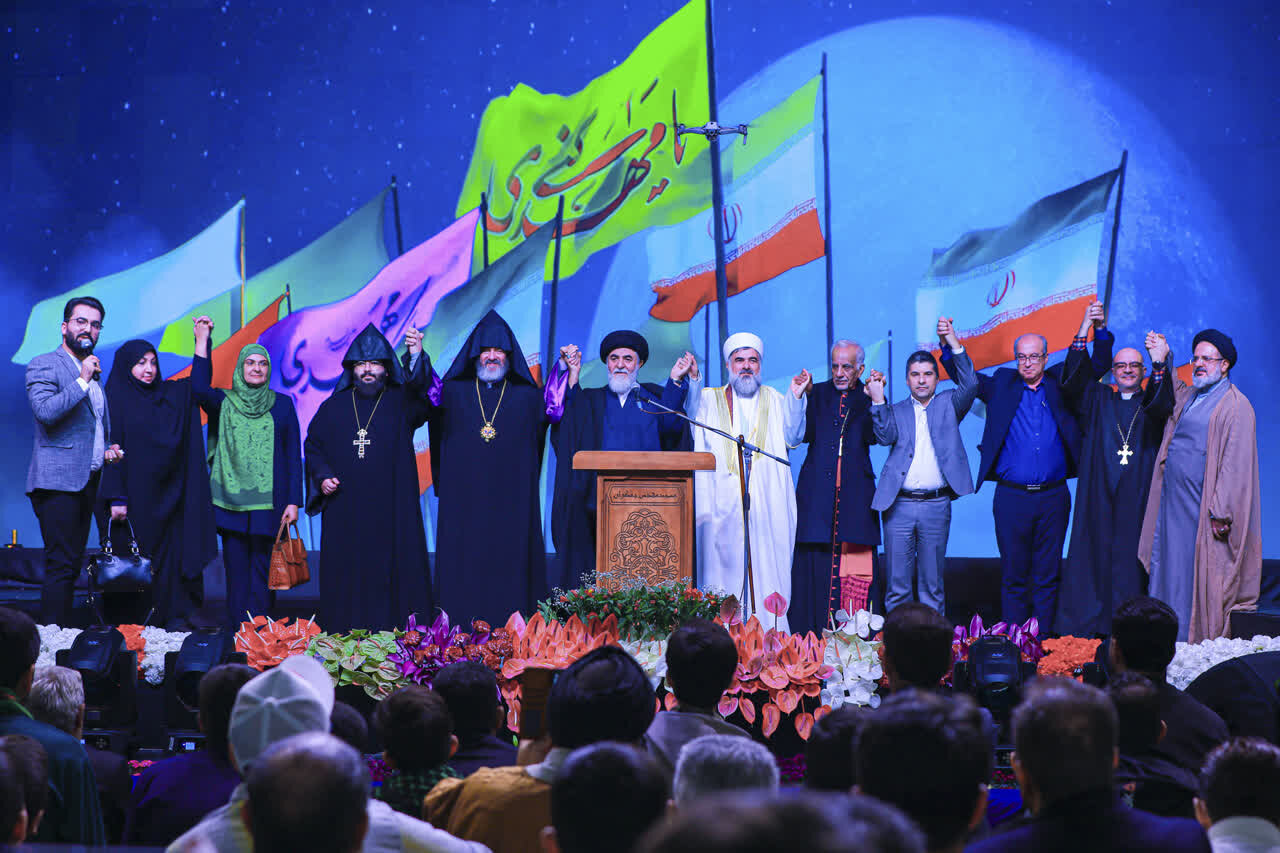 با مشارکت معاونت بین الملل حوزه های علمیه؛شب امید بشر؛ نمایندگان ادیان الهی در جشن میلاد منجی