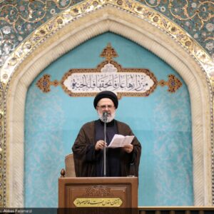 اجتماع حوزویان و امت حزب الله در حمایت از شیعیان مظلوم منطقه در حرم مطهر حضرت معصومه (س)