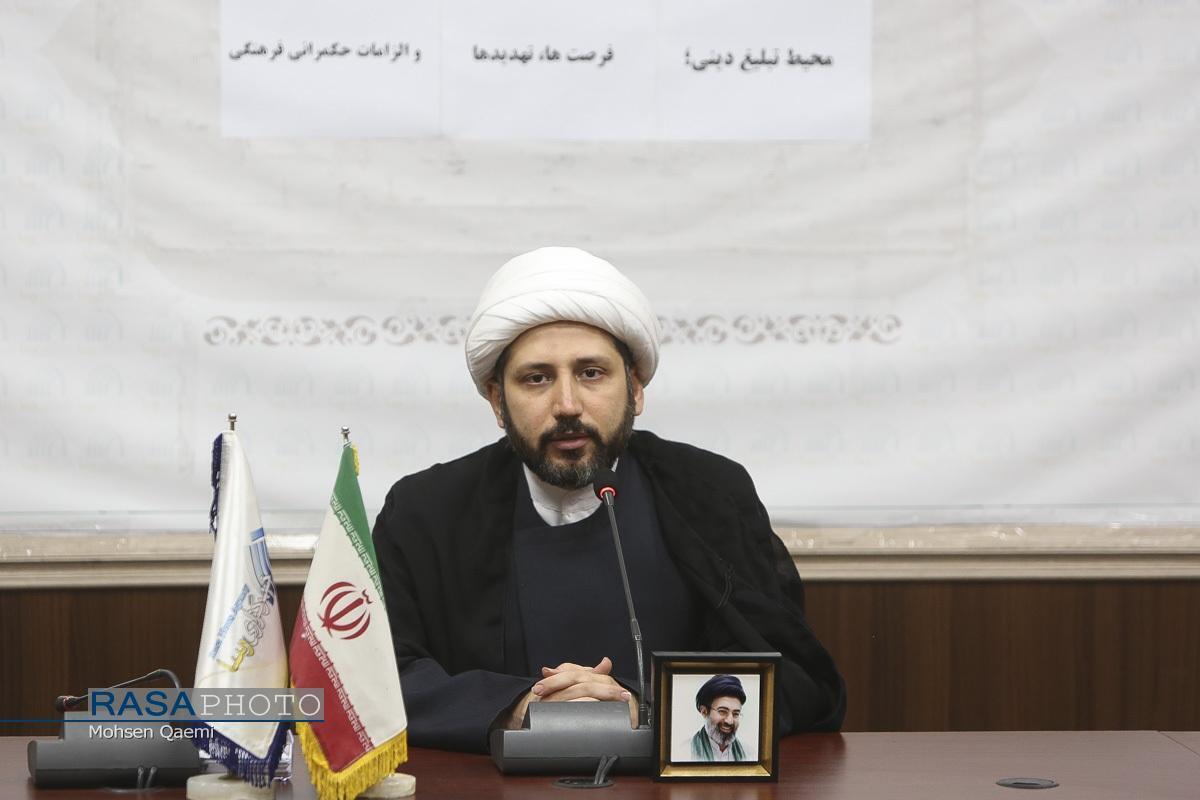 مدیر مرکز تعاملات پژوهشگاه فضای مجازی بیان کرد؛فضای مجازی؛ شمشیر دولبه تبلیغ دینی/فرصت‌ها، چالش‌ها و ضرورت رویکرد نوین