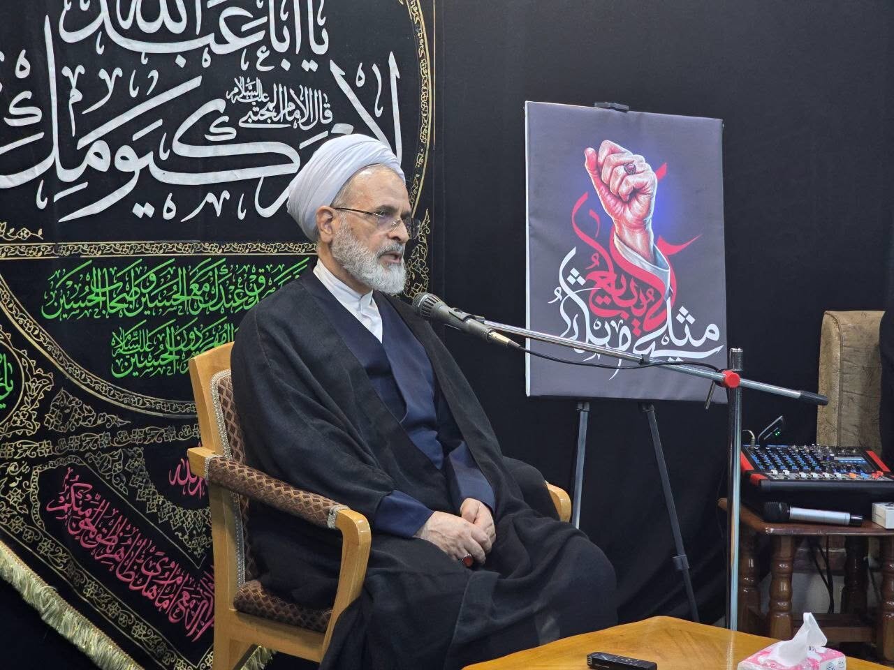  نشست صمیمی آیت الله اعرافی با علمای نجف