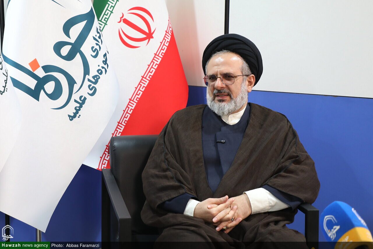 بین‌المللی‌سازی همه ارکان حوزه‌های علمیه در دستور کار است